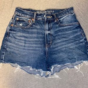 Woman’s American eagle outfitters jean shorts